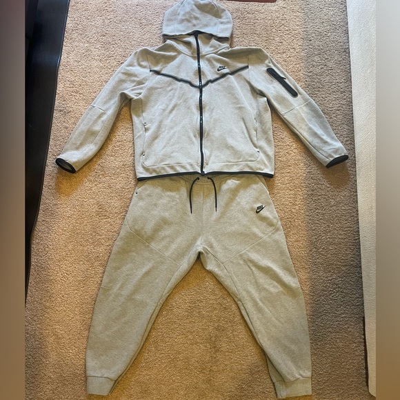 Nike Other - EUC Nike Sportswear Tech Fleece Windrunner Set | XL | Grey